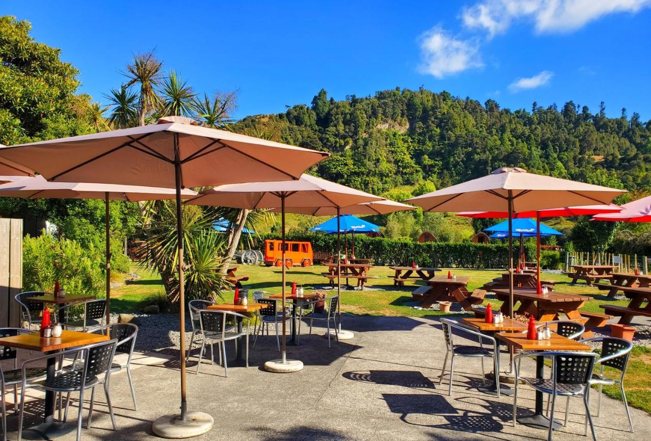 ホテル Flat Hills Tourist Park Ruahine エクステリア 写真